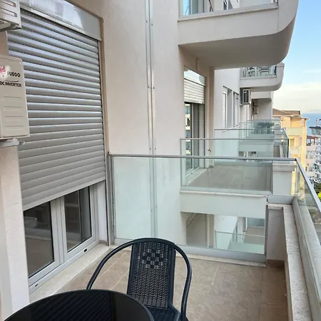 Diamond Terraces סרנדה